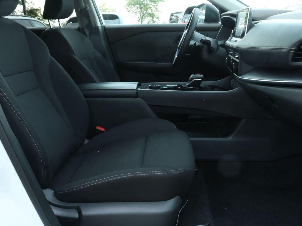 2023 Nissan Rogue S 4