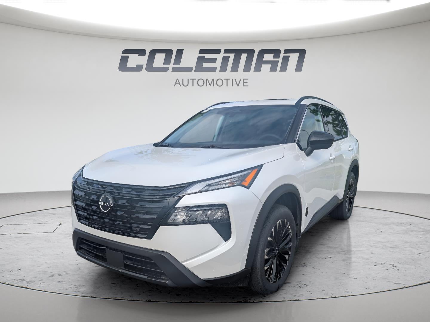 2026 Nissan Rogue Dark Armor AWD's photo