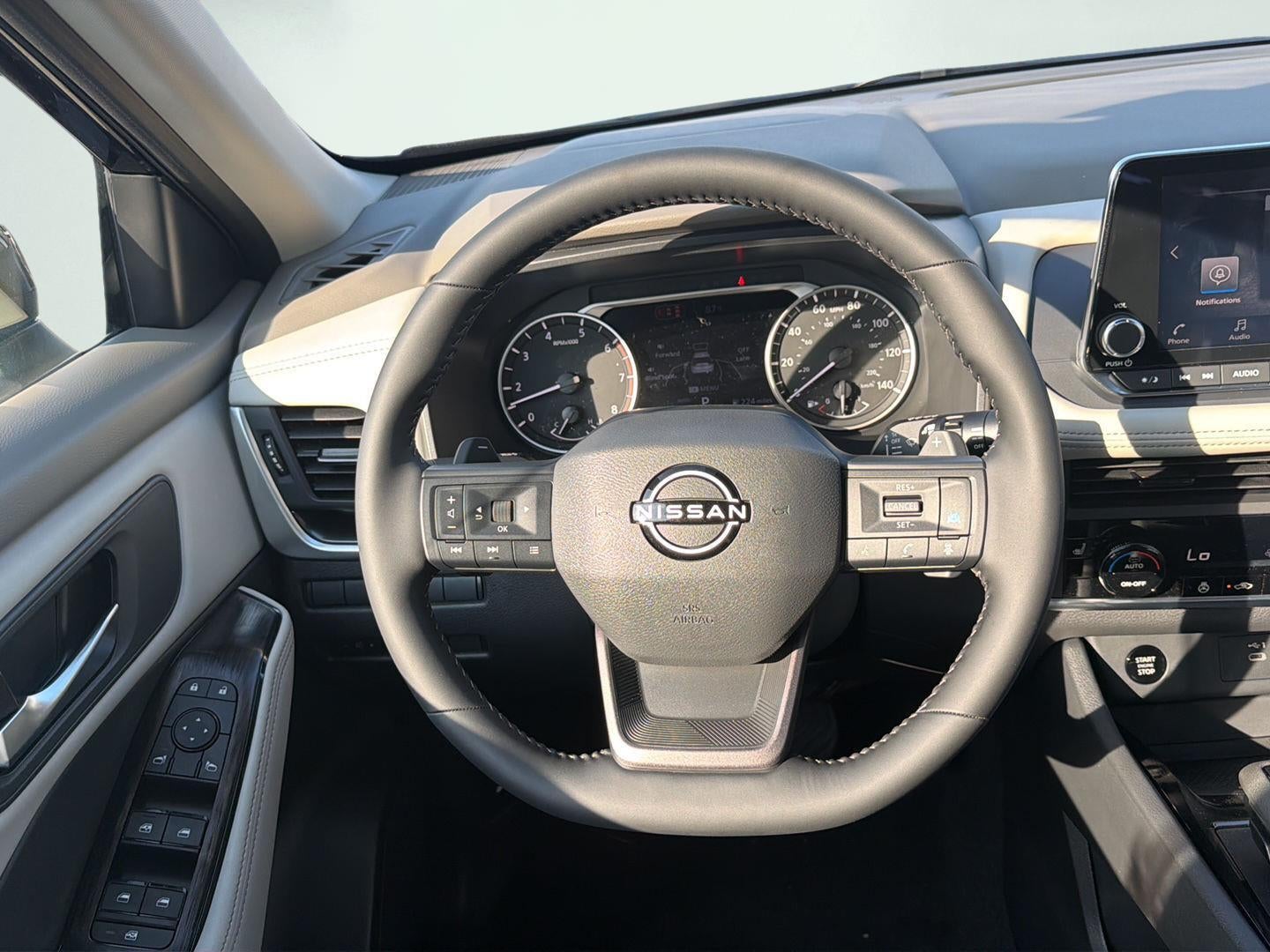 2026 Nissan Rogue Dark Armor 12