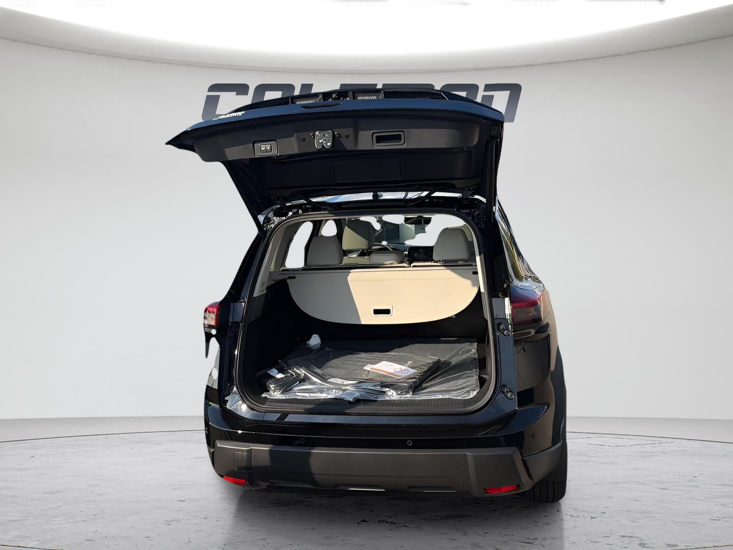 2026 Nissan Rogue Dark Armor 27