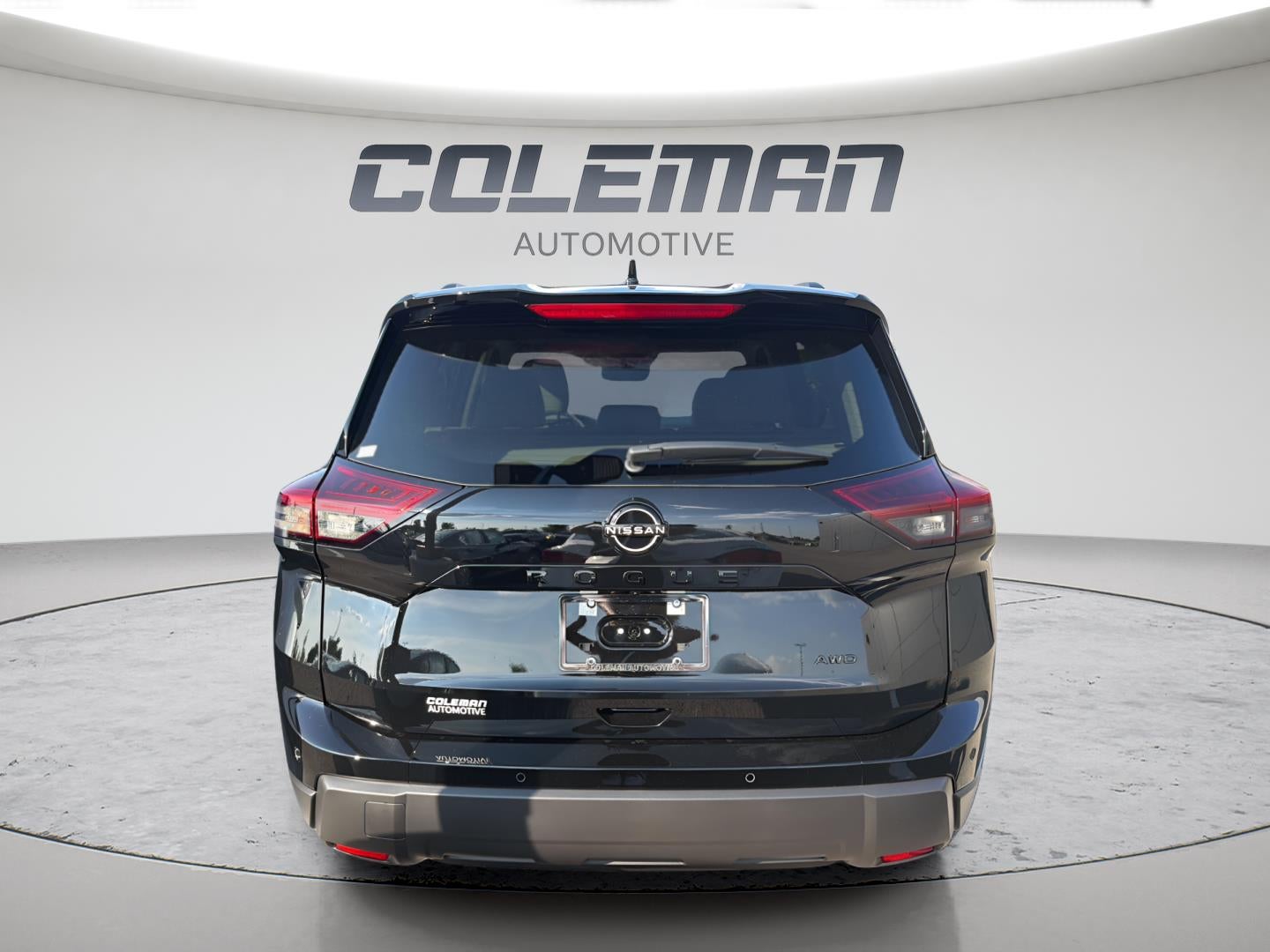 2026 Nissan Rogue Dark Armor 4