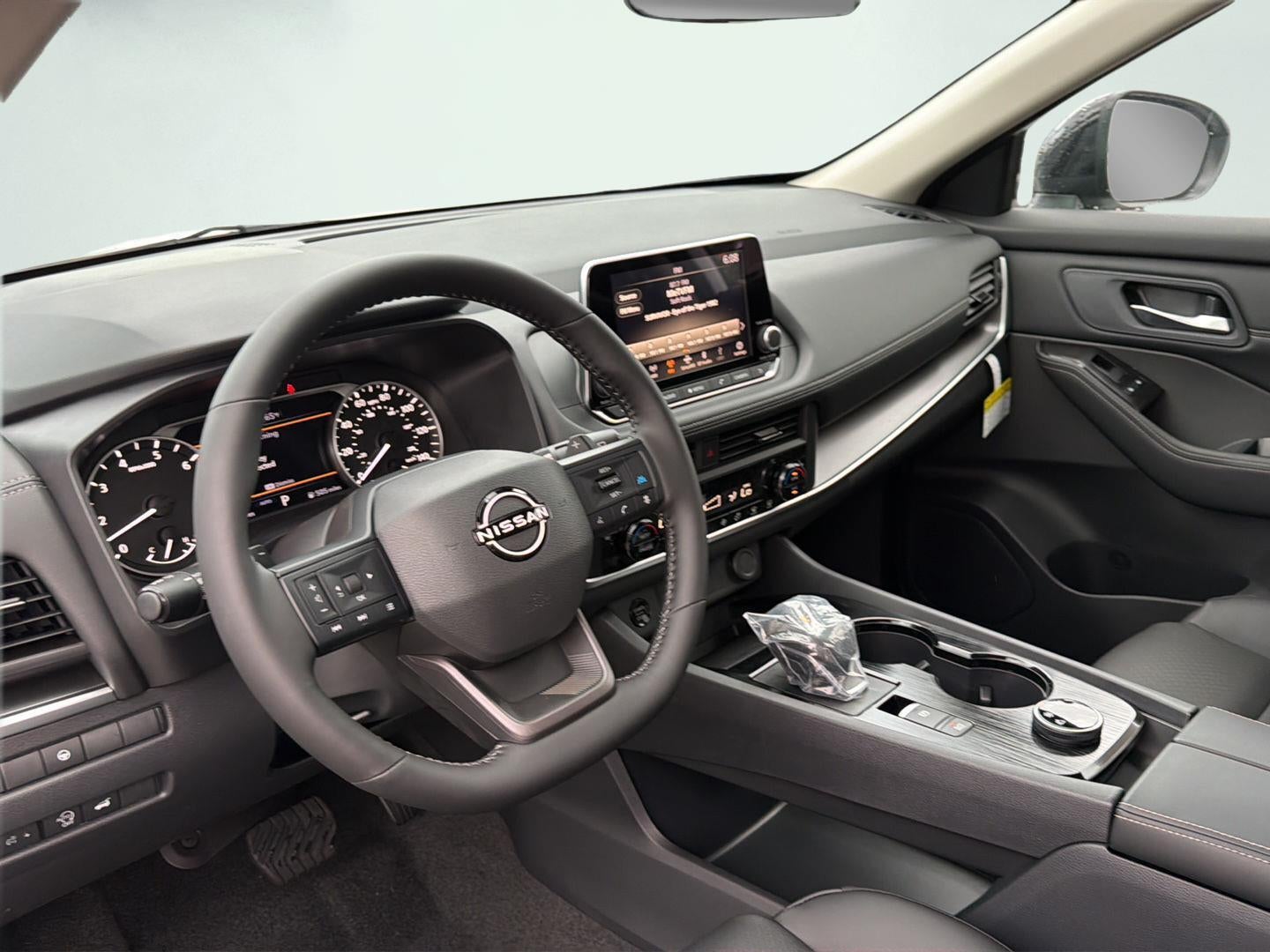 2026 Nissan Rogue Dark Armor 11