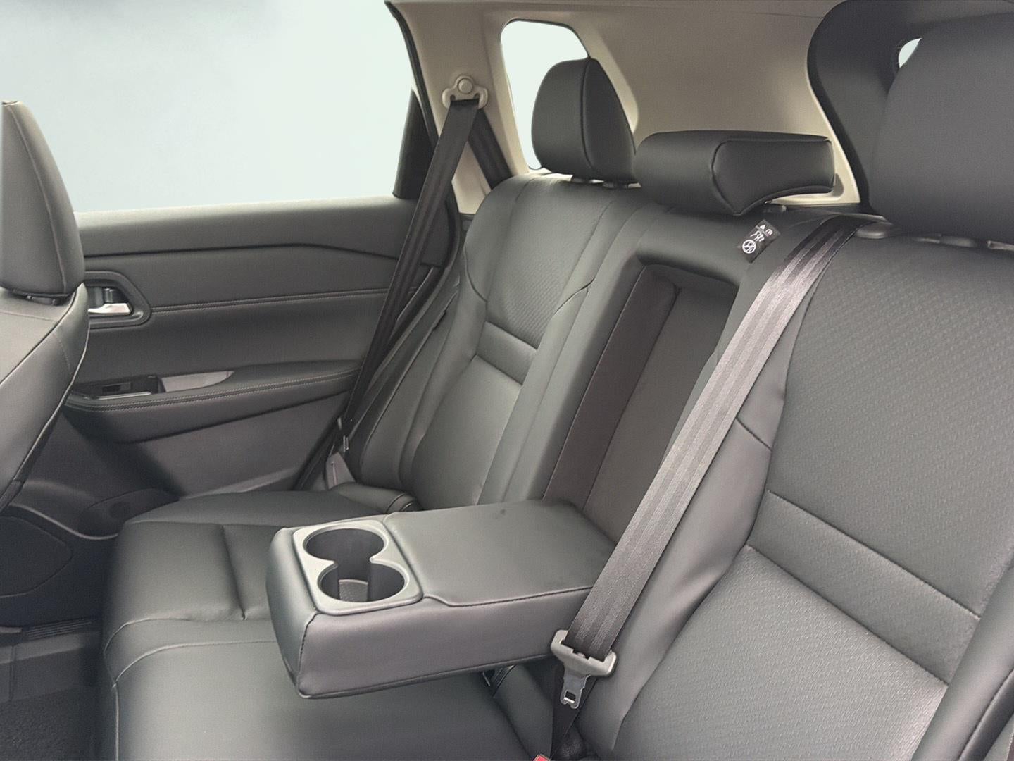 2026 Nissan Rogue Dark Armor 32
