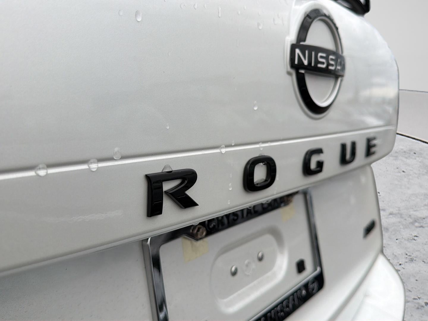 2026 Nissan Rogue Dark Armor 37