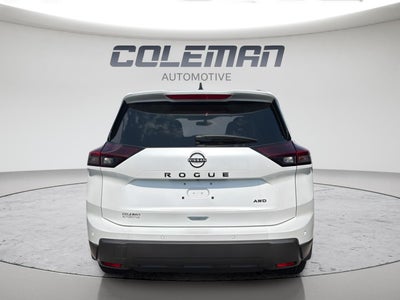 2026 Nissan Rogue Dark Armor™