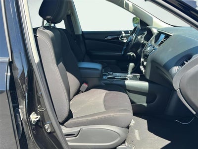 2020 Nissan Pathfinder S