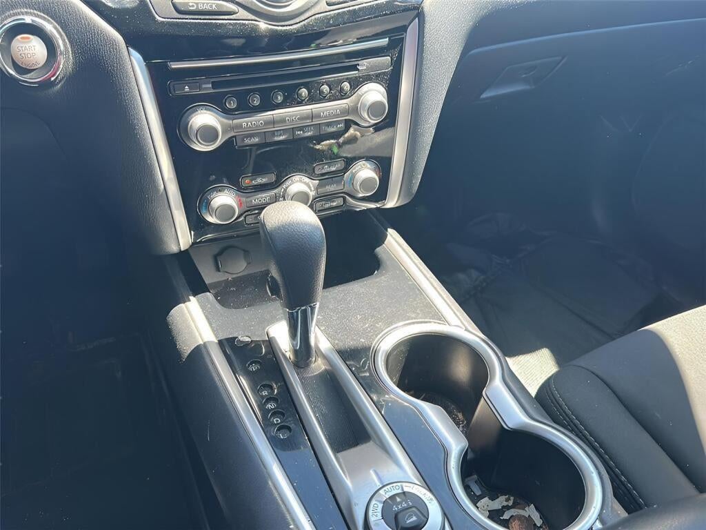 2020 Nissan Pathfinder S