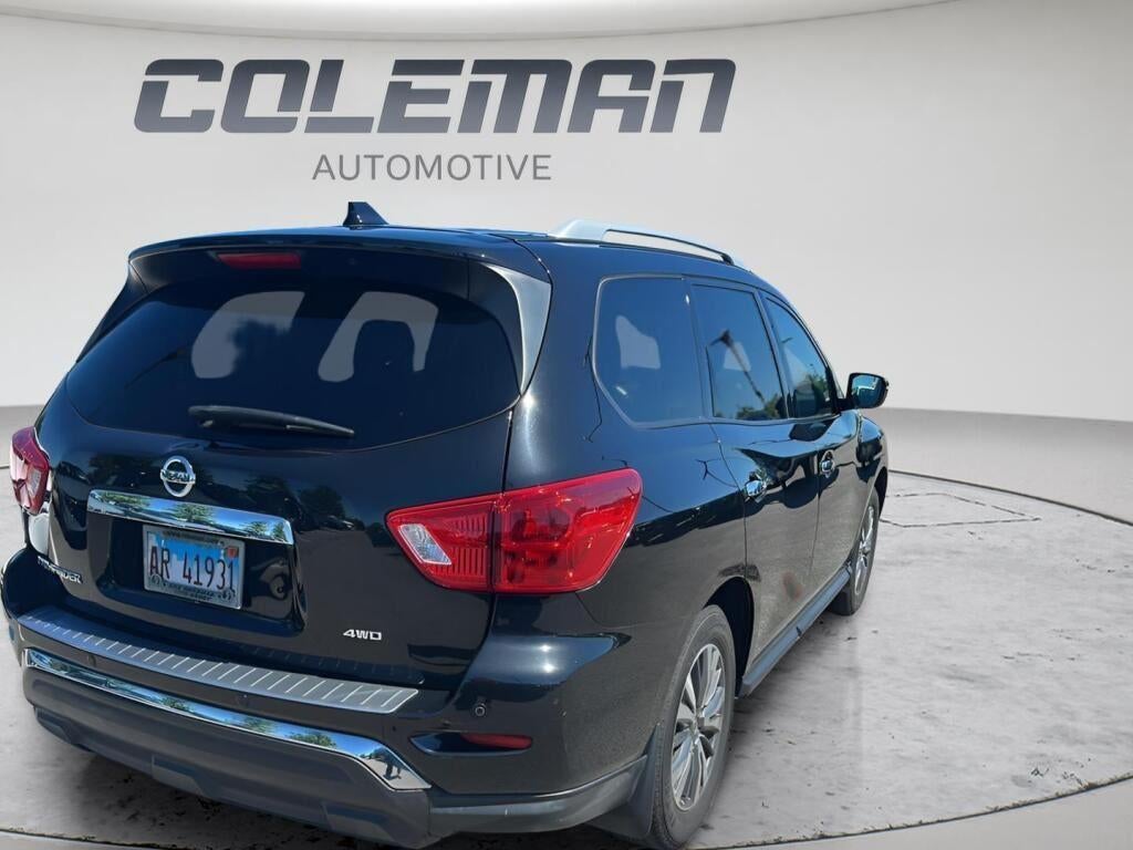 2020 Nissan Pathfinder S