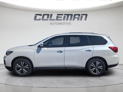 2017 Nissan Pathfinder SV