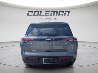 2025 Nissan Pathfinder SV