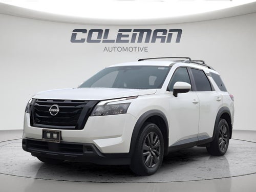 2024 Nissan Pathfinder SV