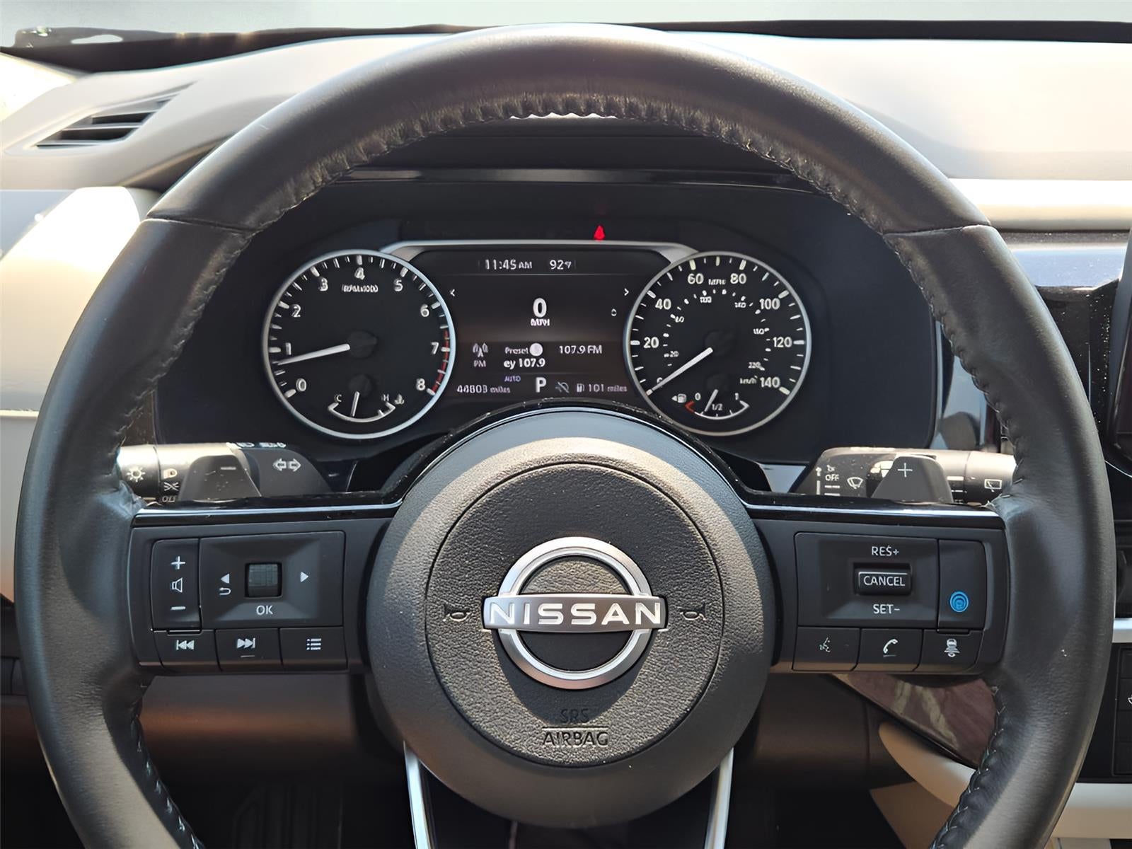 2022 Nissan Pathfinder SV