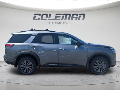 2026 Nissan Pathfinder SV