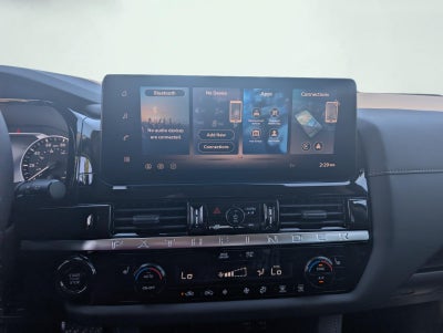 2026 Nissan Pathfinder SV