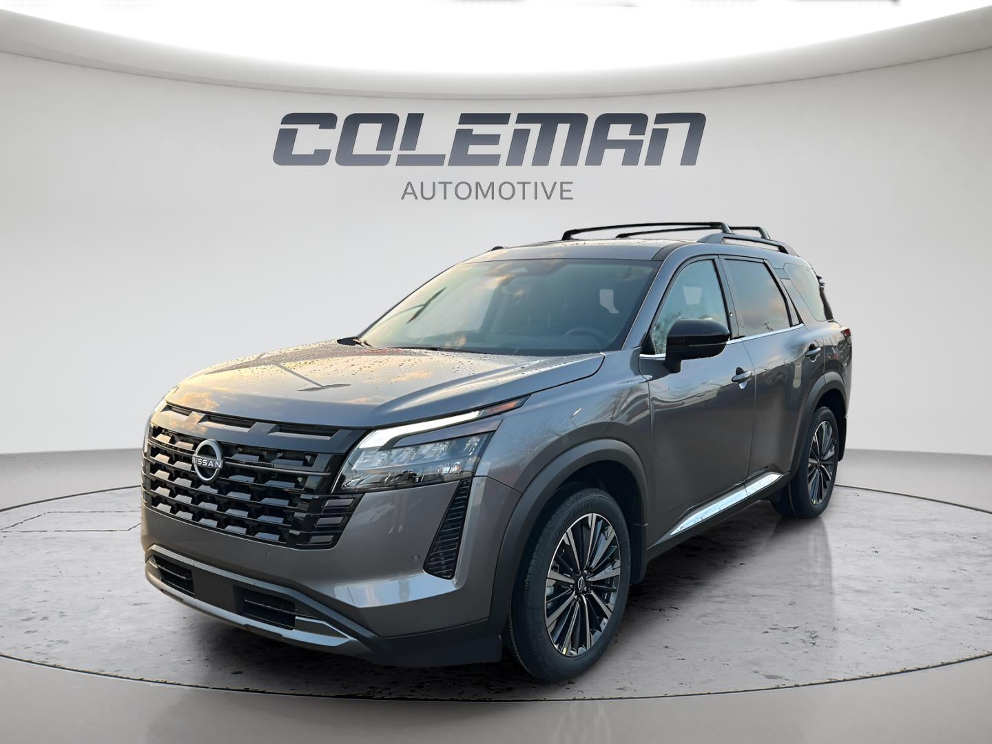 2026 Nissan Pathfinder Platinum 4WD's photo