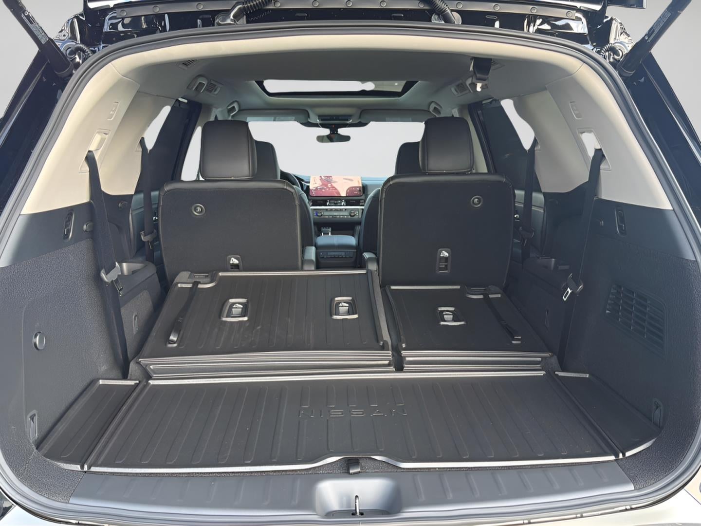 2026 Nissan Pathfinder Platinum 32