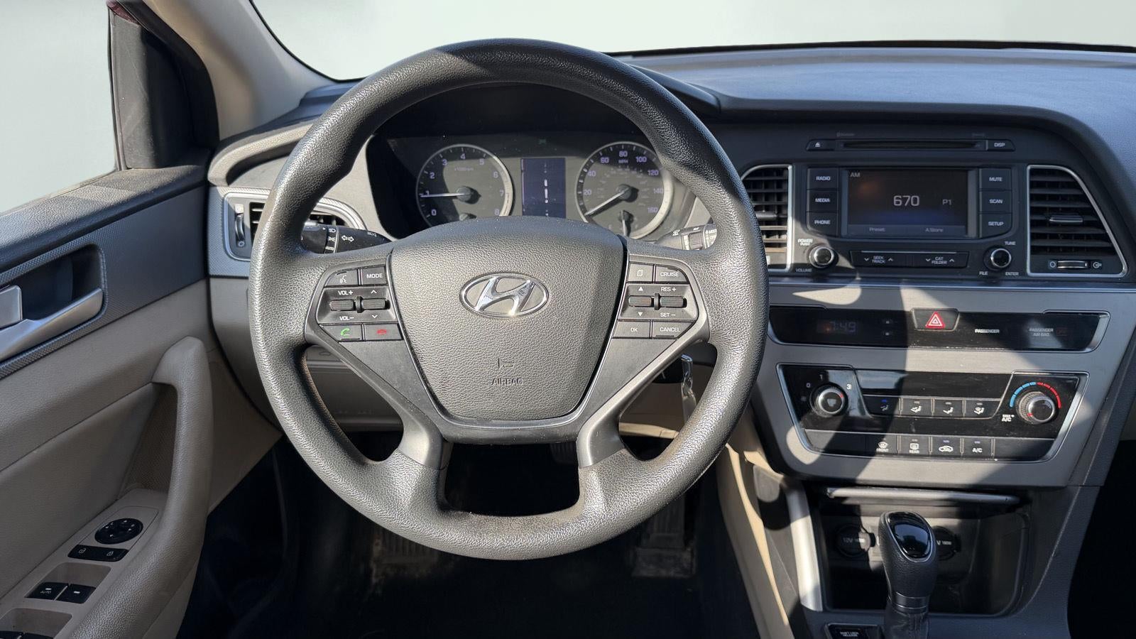2015 Hyundai Sonata 24L SE 15