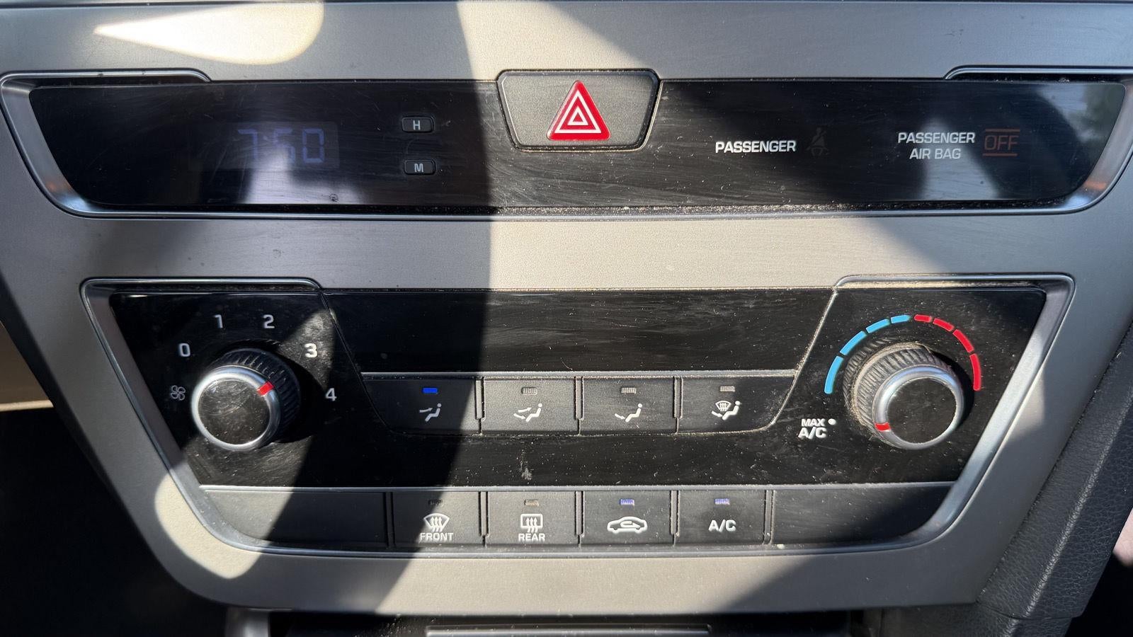 2015 Hyundai Sonata 24L SE 17