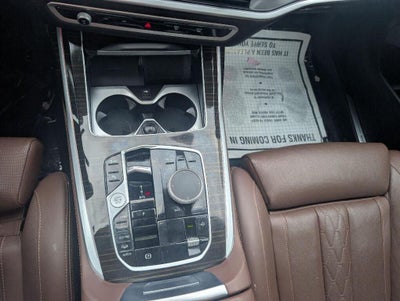 2025 BMW X7 xDrive40i