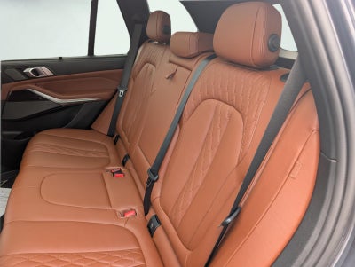 2021 BMW X5 M50i
