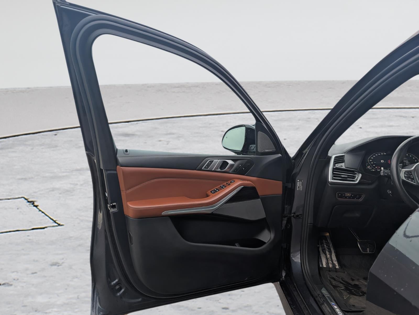 2021 BMW X5 M50i