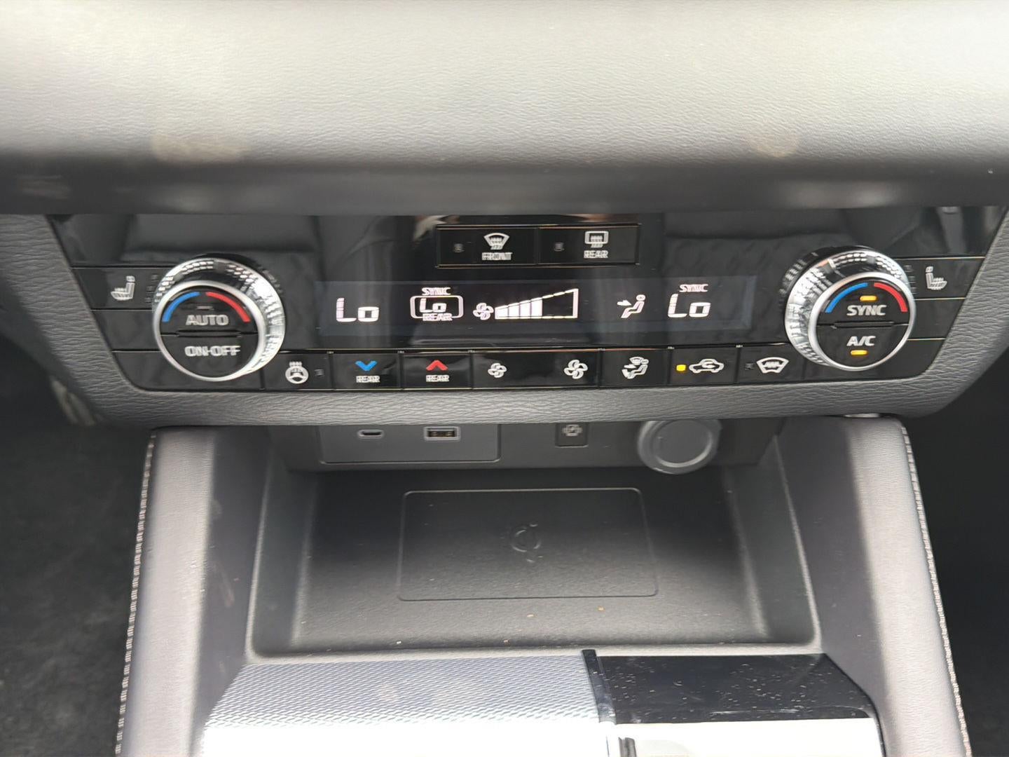2026 Nissan Rogue Plug-In Hybrid Platinum