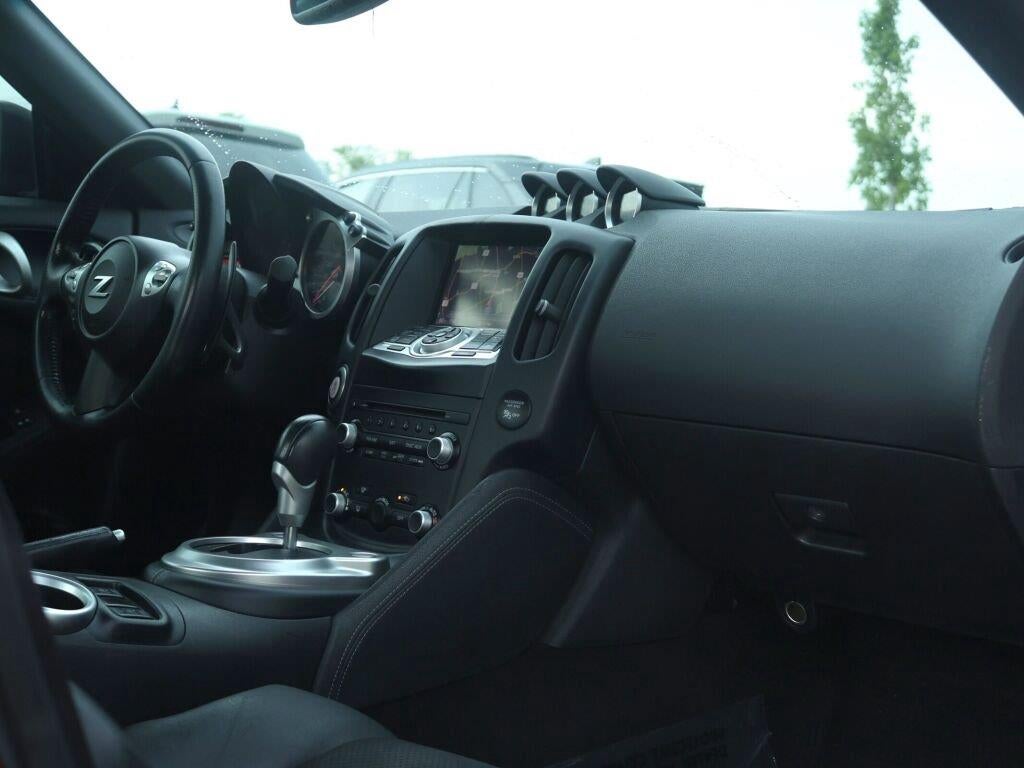 2014 Nissan 370Z Touring 4