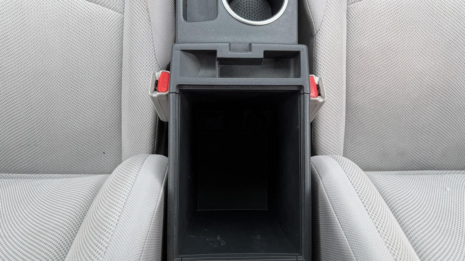 2013 Nissan Rogue S 21
