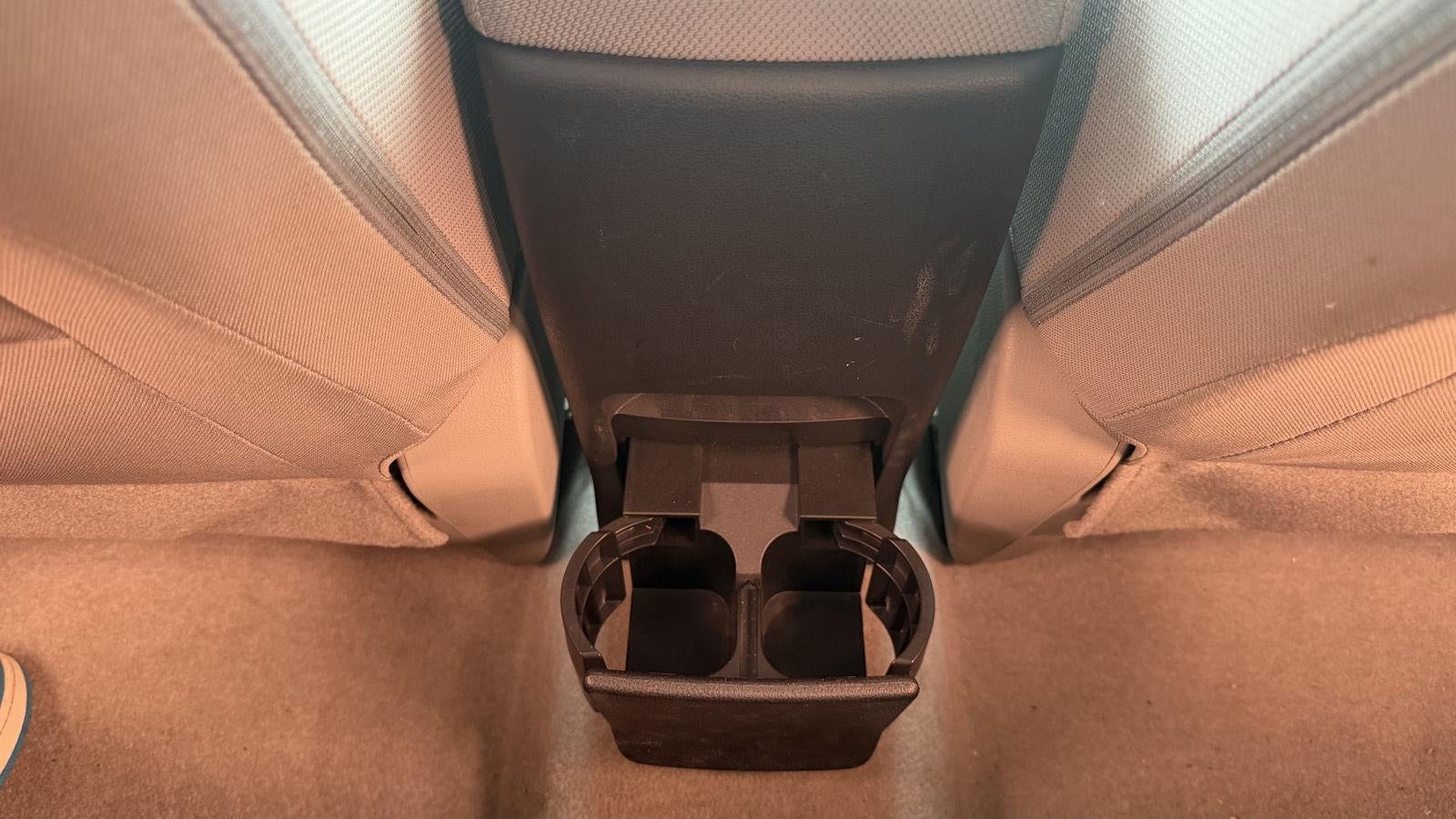 2013 Nissan Rogue S 27