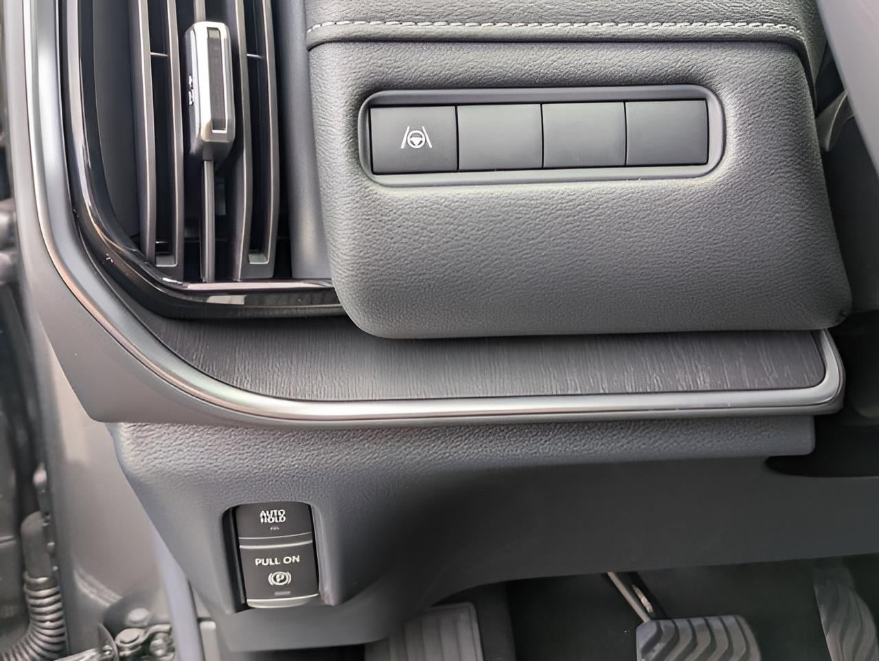 2026 Nissan Armada SV