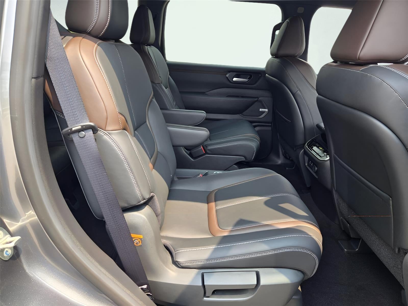 2026 Nissan Armada SL 7