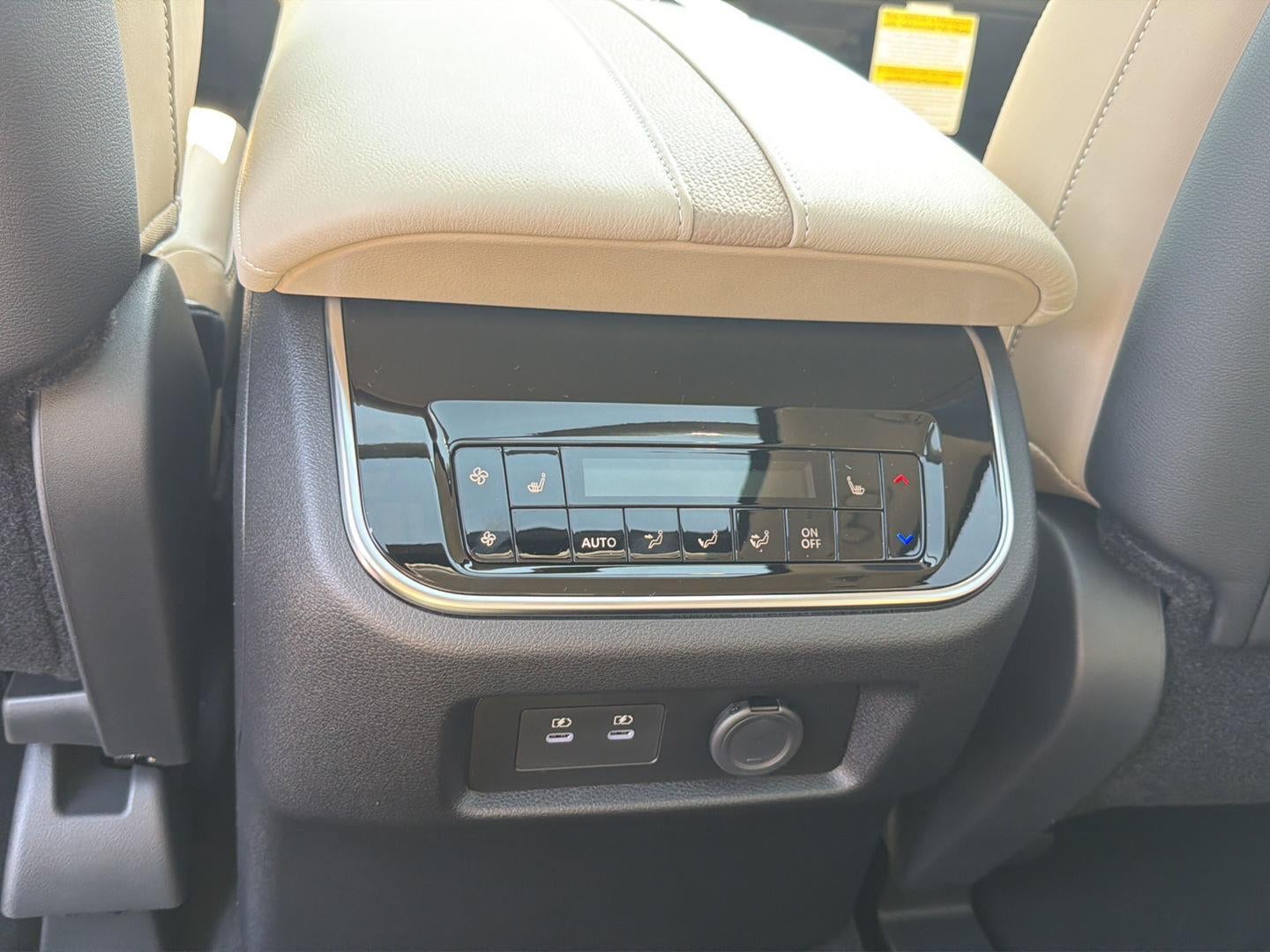 2026 Nissan Armada Platinum Reserve 29
