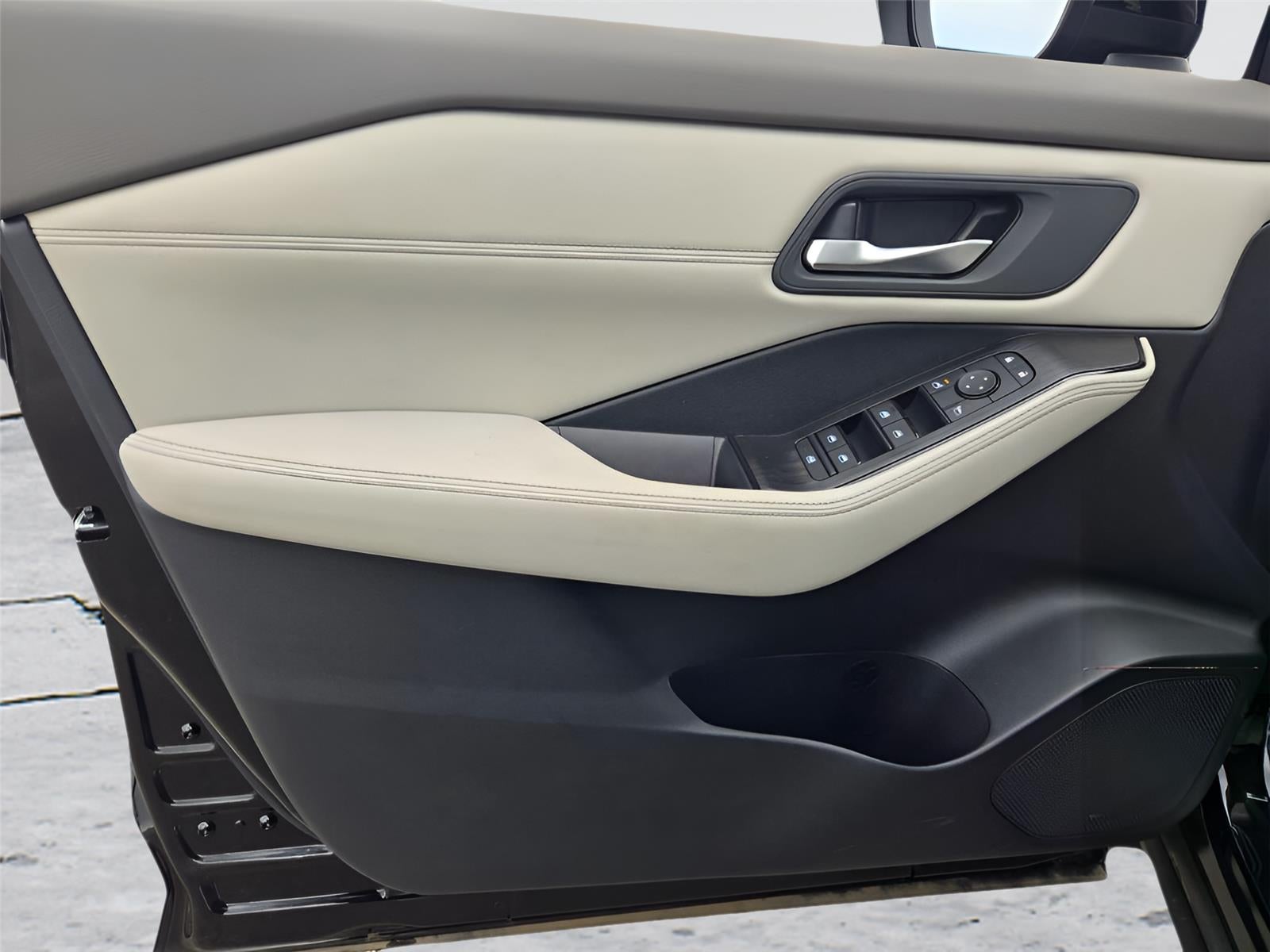 2026 Nissan Rogue Dark Armor 20