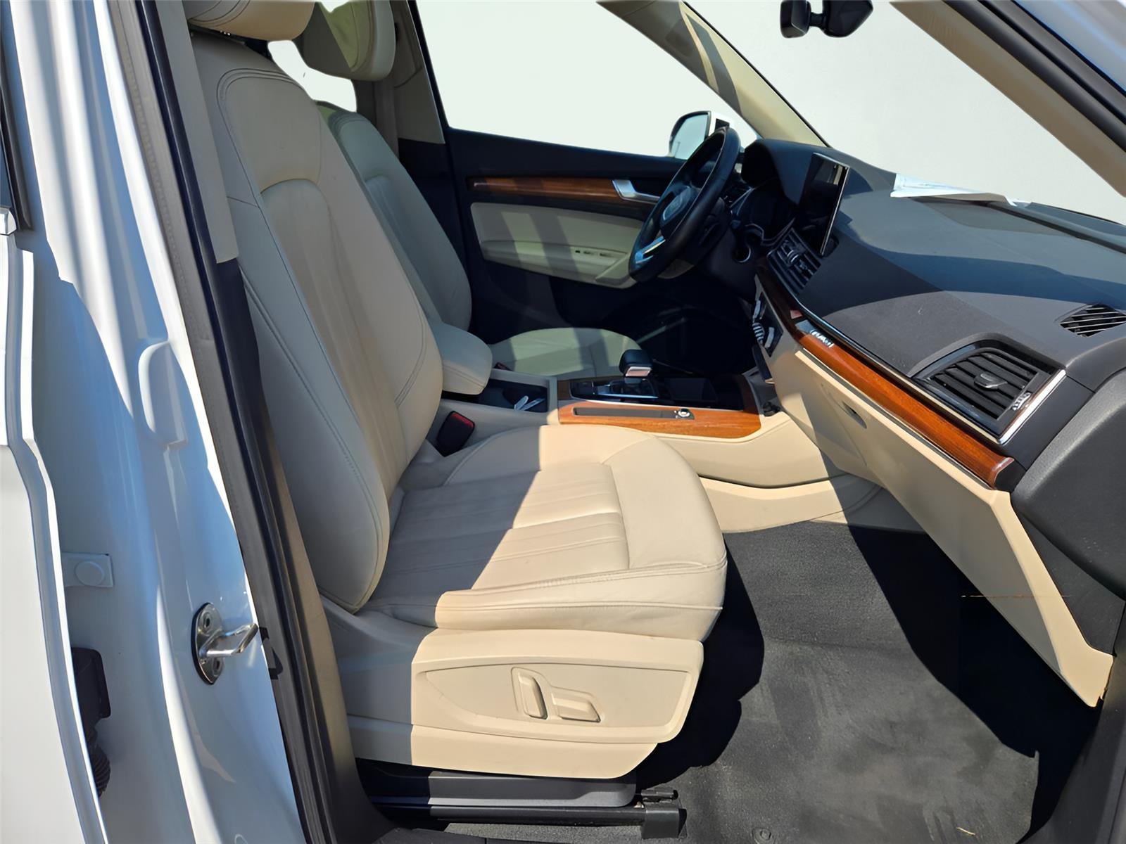 2023 Audi Q5 S line Premium Plus