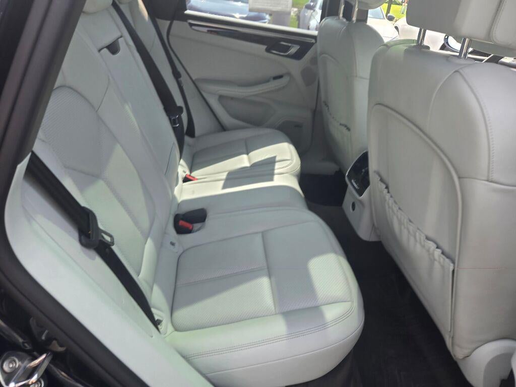 2019 Porsche Macan S