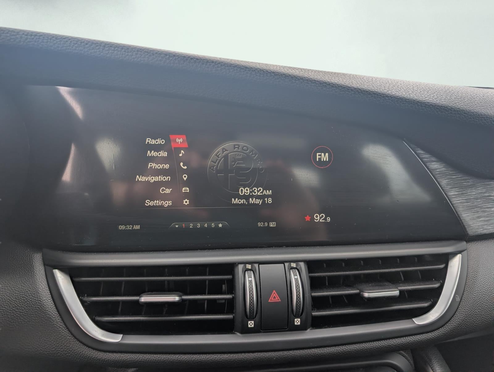 2019 Alfa Romeo Giulia Sport