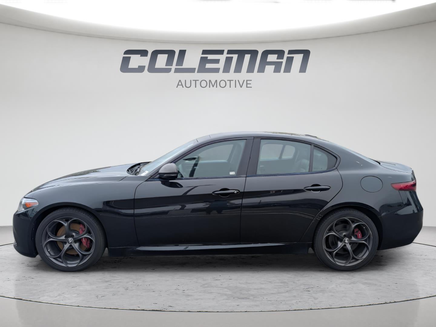 2019 Alfa Romeo Giulia Sport
