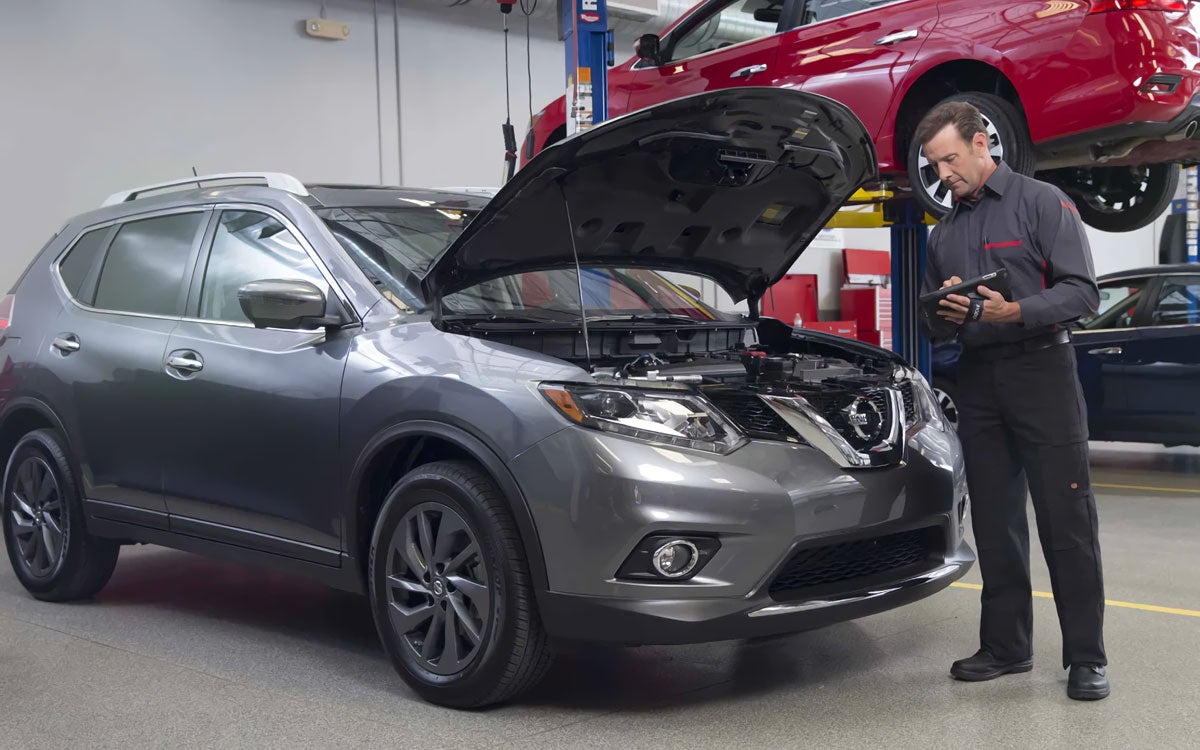 Nissan Express Service Technician